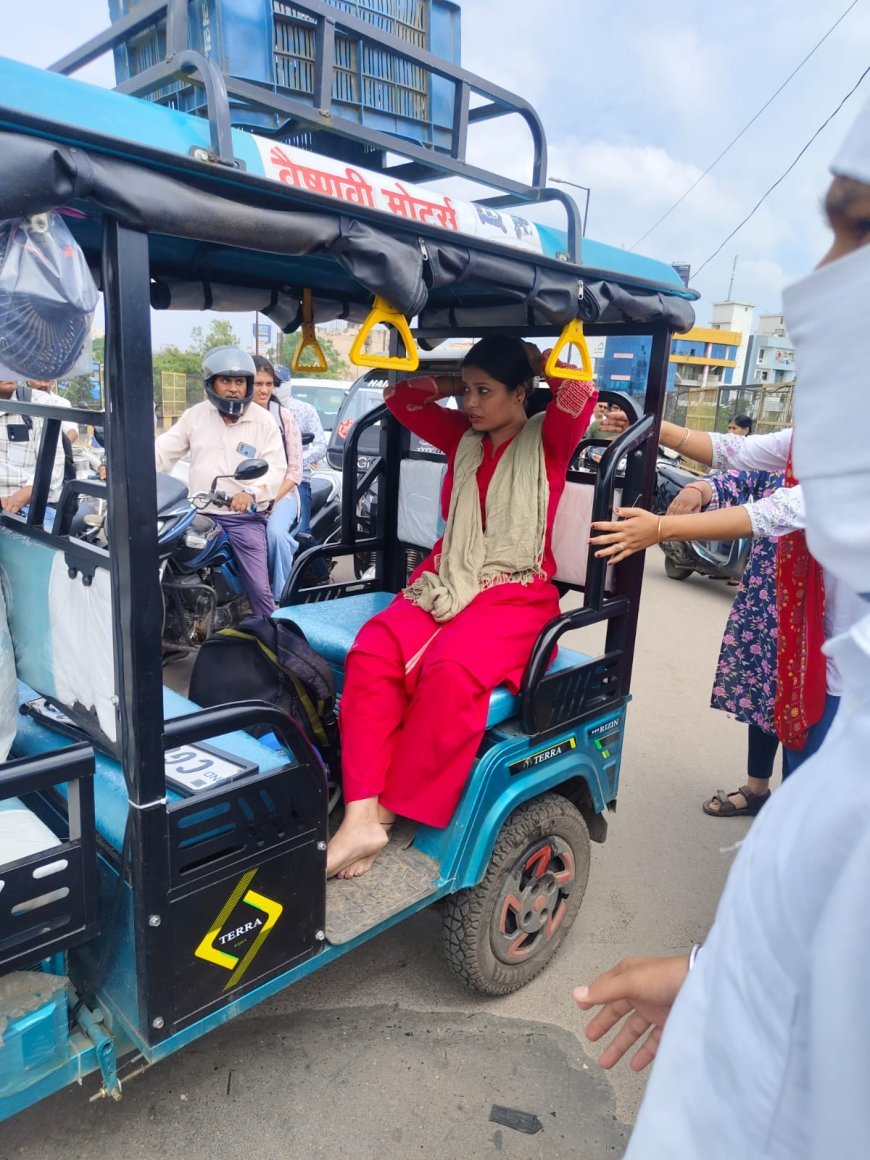 रायपुर फ्लाईओवर पर तेज रफ्तार कार का कहर, कई वाहन क्षतिग्रस्त, चालक मौके से फरार