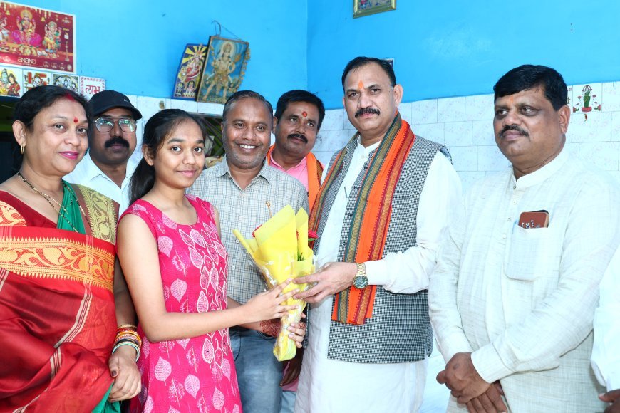 चिरमिरी की बेटी माही गुप्ता ने MBBS प्रवेश परीक्षा में 530 अंक हासिल कर बढ़ाया क्षेत्र का गौरव