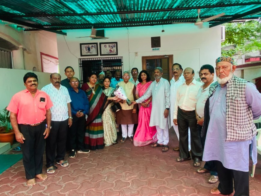 सेवानिवृत्त कर्मचारियों की मांगों को लेकर धरमलाल कौशिक से मिला भिलाई कर्मचारी कल्याण संघ