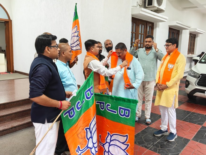 संत रविदास जयंती के उपलक्ष्य में वाराणसी रवाना हुआ भाजपा प्रतिनिधिमंडल, पवित्र माटी और जल से चलेगा सामाजिक समरसता अभियान