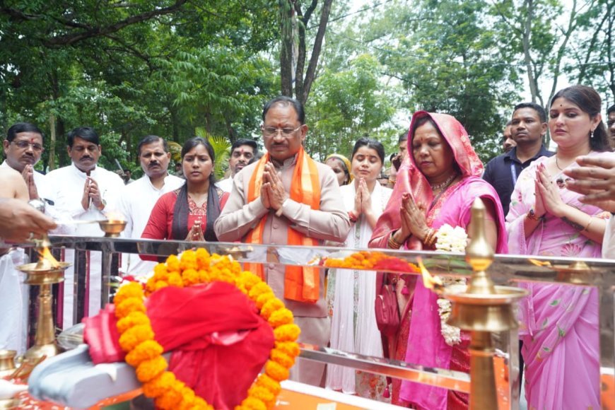 मुख्यमंत्री श्री विष्णुदेव साय ने भोरमदेव धाम में की पूजा-अर्चना, प्रदेश की सुख-समृद्धि के लिए की मंगलकामना