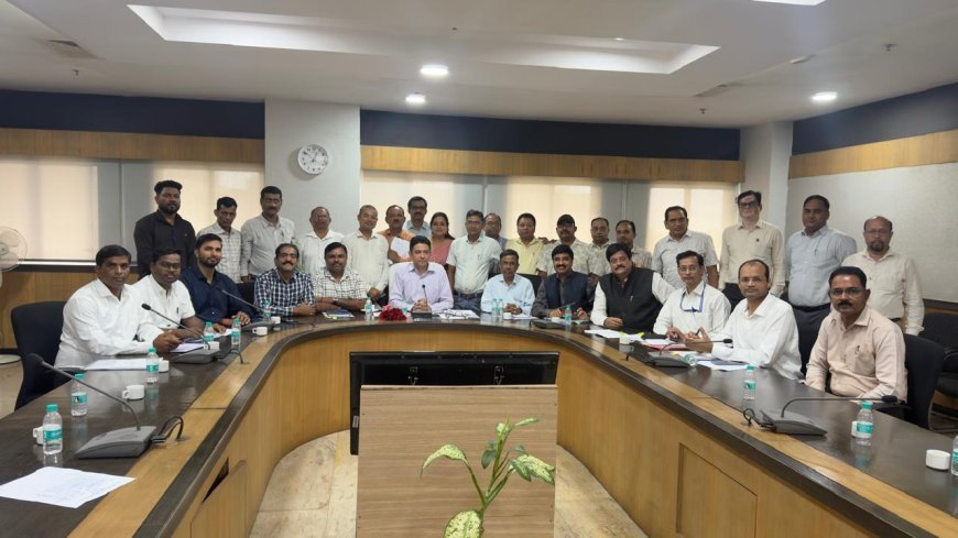 शासकीय सेवकों के लिए कैशलेस चिकित्सा सुविधा योजना पर मंथन, जल्द लागू करने के निर्देश