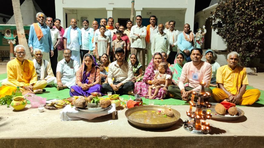 गुरु पूर्णिमा पर महामाई धाम फरसियां में भव्य महानदी आरती, संरक्षण का लिया संकल्प