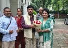 जाति प्रमाण पत्र सरलीकरण की मांग को लेकर सावित्री जगत ने केंद्रीय मंत्री रामदास आठवले को सौंपा ज्ञापन