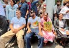 राहुल गांधी का धरना पार्ट-2 शुरू, संसद मार्ग थाने के बाहर बैठे; पैलेट गन पीड़ित साहिल के साथ FIR दर्ज कराने पहुंचे