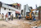 भाठागांव ब्रम्हदेव कॉलोनी में अनुमति के विपरीत निर्माण पर निगम जोन 5 की कार्रवाई, दो भवनों के फ्रंट एमओएस भाग हटाए गए