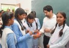 जन विश्वास अभियान: कलेक्टर ने स्कूलों का किया औचक निरीक्षण, छात्राओं ने बांधी राखी