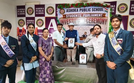 कवर्धा के अशोका पब्लिक स्कूल में स्टूडेंट्स पार्लियामेंट इन्वेस्टिचर सेरेमनी आयोजित, छात्र प्रतिनिधियों ने ली शपथ