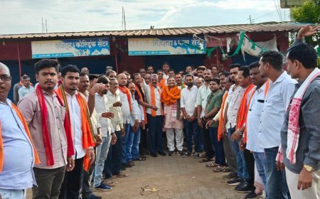 रेल लाइन की स्वीकृति दिलाने के बाद कवर्धा पहुंचे सांसद संतोष पांडेय, जगह-जगह हुआ जोरदार स्वागत, सांसद बोले- ऐतिहासिक कार्य