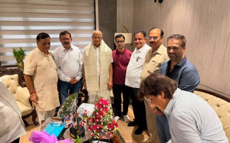 रमेश बैस के जन्मदिवस पर चेम्बर पदाधिकारियों ने दी शुभकामनाएं