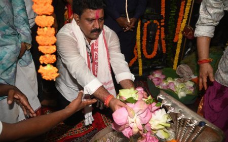 भोरमदेव पदयात्रा में उमड़ा आस्था का सैलाब, उपमुख्यमंत्री विजय शर्मा श्रद्धालुओं के साथ हुए शामिल