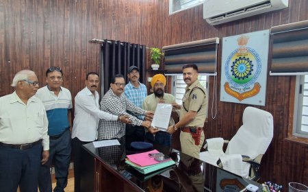नेहरू नगर व्यापारी संघ ने नए थाना प्रभारी का किया स्वागत, कानून-व्यवस्था सुधारने सौंपा सुझाव पत्र