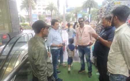 सी21 मॉल की पार्किंग पर निगम का एक्शन, 29 अवैध दुकानों पर ताले, ट्रैफिक राहत पर सवाल बरकरार