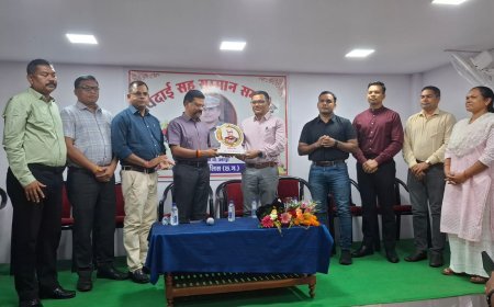 एसडीओपी जशपुर का पदभार निमितेश सिंह ने संभाला, चंद्रशेखर परमा को भावभीनी विदाई