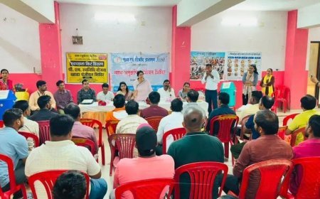 प्रथम एजुकेशन फाउंडेशन के कार्यक्रम में महापौर अलका बाघमार ने किया स्वच्छता किट का वितरण