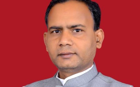 चलते शिक्षण सत्र में 700 शिक्षकों का तबादला, कांग्रेस ने सरकार पर लगाया ‘तबादला उद्योग’ चलाने का आरोप