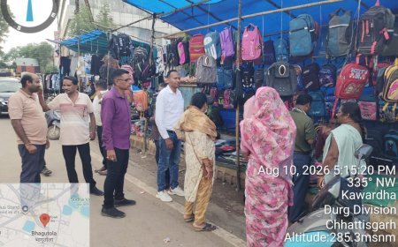 खुले में कचरा फेंकने और प्रतिबंधित पॉलीथीन बेचने वालों पर नगर पालिका की कार्रवाई, 9 पर जुर्माना