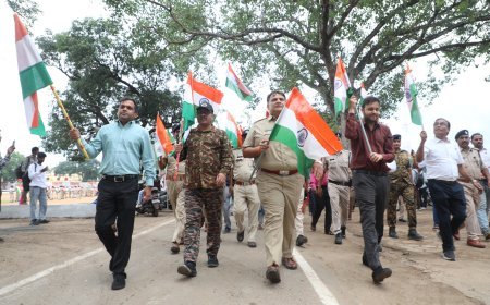 छिंदवाड़ा में जिला पुलिस बल ने निकाली विशाल तिरंगा रैली, हर घर तिरंगा अभियान के तहत दिखा देशभक्ति का उत्साह
