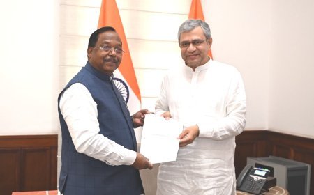 रामविचार नेताम की पहल से बलरामपुर में जल्द खुलेगा रेलवे रिजर्वेशन काउंटर, हजारों यात्रियों को मिलेगी राहत