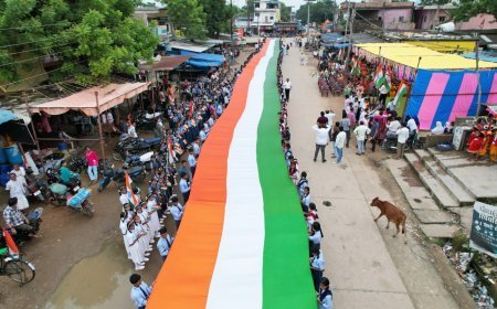 आजादी के बाद लोकतंत्र और तिरंगे के सम्मान के लिए बड़ी कुर्बानियां देने वालों को समर्पित है तिरंगा यात्रा : उप मुख्यमंत्री विजय शर्मा