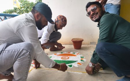 अचल प्रेस क्लब मुंगेली में हर्षोल्लास से मनाया गया स्वतंत्रता दिवस, पत्रकारों ने लिया निष्पक्ष पत्रकारिता का संकल्प