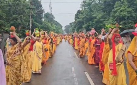 पंडित प्रदीप मिश्रा की कथा से पहले चेन स्नैचिंग, कलश यात्रा में महिलाओं को बनाया निशाना; सुरक्षा व्यवस्था पर सवाल