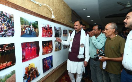 रायपुर प्रेस क्लब में ‘दृश्य संवाद 2026’ का शुभारंभ, तस्वीरों में दिखा छत्तीसगढ़, फोटो जर्नलिस्टों का हुआ सम्मान