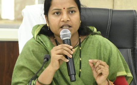 बलरामपुर की समीक्षा बैठक में मंत्री लक्ष्मी राजवाड़े ने दिए निर्देश, योजनाओं का लाभ अंतिम व्यक्ति तक पहुंचाएं