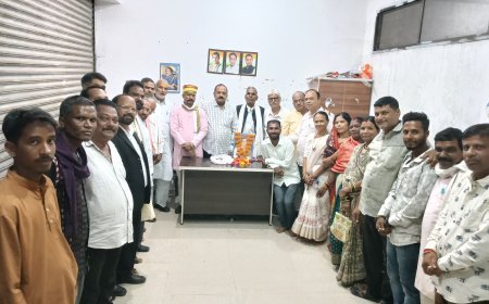 अमरवाड़ा में मनाई गई पूर्व प्रधानमंत्री राजीव गांधी की जयंती, कांग्रेस नेताओं ने किया स्मरण