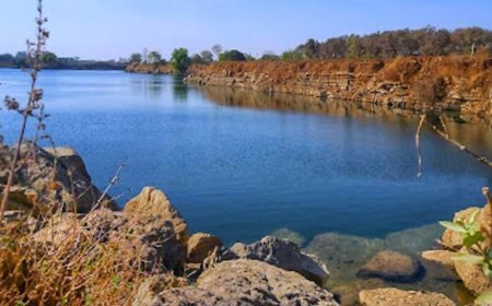 बड़ी खबर: अकाल मौतों का कारण बन रहे ‘ब्लू वाटर’ पर लगेगा प्रतिबंध, मंत्री टंक राम वर्मा का ऐलान