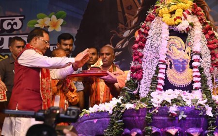 मुख्यमंत्री विष्णु देव साय ने किया भगवान शिव का रुद्राभिषेक, प्रदेशवासियों की सुख-समृद्धि की कामना
