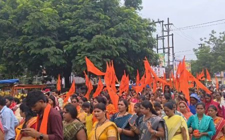 सावन के चौथे सोमवार पर हर हर महादेव के जयकारों से गूंजा सक्ती, तुर्रिधाम के लिए निकली भक्तों की पदयात्रा