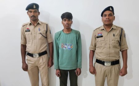 लूट के मामले में फरार आरोपी कुकदूर पुलिस की गिरफ्त में, मोटरसाइकिल और मोबाइल बरामद