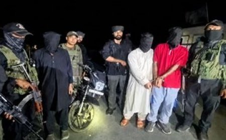 J&K के शोपियां में हिजबुल के पोस्टर और ग्रेनेड सहित 3 संदिग्ध गिरफ्तार, पुलवामा में भी 2 आतंकी सहयोगी पकड़े गए