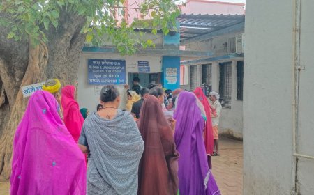 आलीराजपुर जिला अस्पताल में उमड़ी मरीजों की भीड़, ओपीडी में लंबी कतार, सर्दी-बुखार के मरीज बढ़े