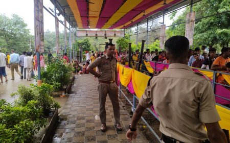 सावन के अंतिम सोमवार पर सोमनाथ मंदिर में उमड़ा आस्था का सैलाब, 30 हजार श्रद्धालुओं की सुरक्षा में तैनात रही पुलिस