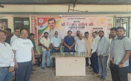 सुपेला चौक से गदा चौक तक प्रस्तावित फ्लाईओवर का व्यापारियों ने किया विरोध, सांसद विजय बघेल से पुनः समीक्षा की मांग