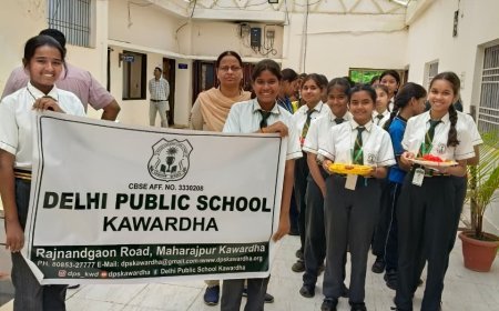 कवर्धा के दिल्ली पब्लिक स्कूल में रक्षाबंधन पर विशेष सभा, पुलिसकर्मियों और सुरक्षा कर्मियों को बांधी राखी