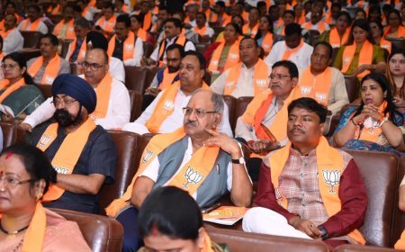 प्रधानमंत्री नरेंद्र मोदी के 25 वर्षों का सेवा काल अतुलनीय और अनुकरणीय: बृजमोहन अग्रवाल