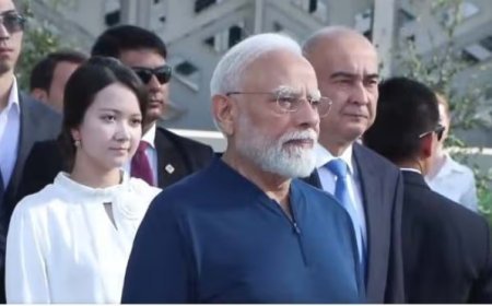 ताशकंद में पीएम मोदी ने योग कार्यक्रम में लिया हिस्सा, उज्बेकिस्तान के राष्ट्रपति से आज होगी अहम वार्ता