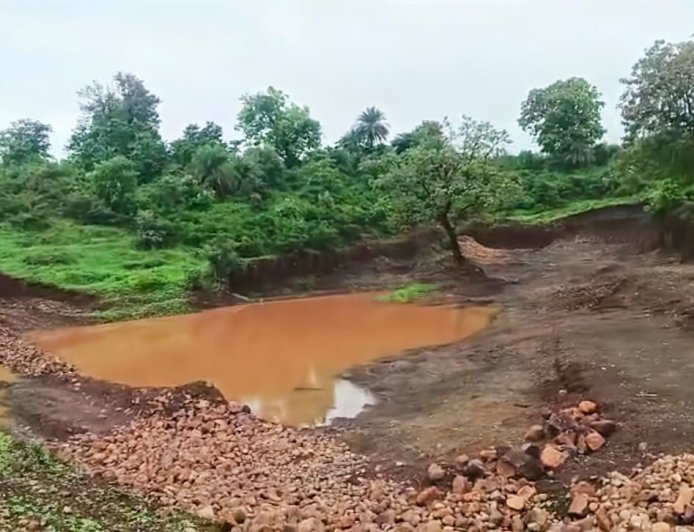 उभेगांव में निर्माण कार्यों पर भ्रष्टाचार के आरोप, सीएम हेल्पलाइन के निराकरण पर उठे सवाल