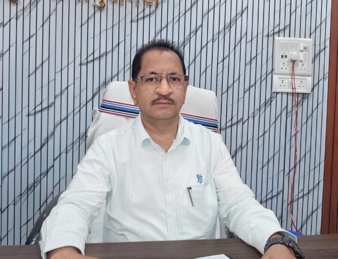 जिला शिक्षा कार्यालय में बदली कार्यप्रणाली, बिचौलियों की भूमिका हुई समाप्त, सीधे संवाद से बढ़ा भरोसा