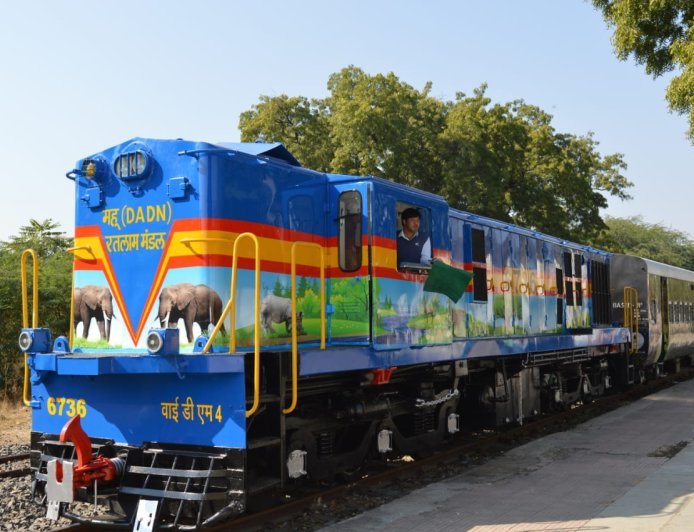पातालपानी-कालाकुंड हेरिटेज ट्रेन फिर शुरू, सप्ताह में तीन दिन चलेगी; पर्यटकों को मिलेगा प्राकृतिक सौंदर्य का आनंद