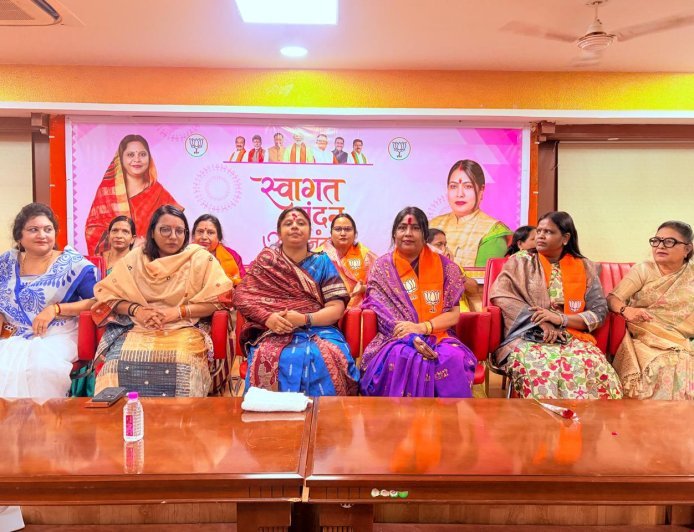 भाजपा महिला मोर्चा की राष्ट्रीय अध्यक्ष रूपकुमारी चौधरी का छत्तीसगढ़ में भव्य स्वागत, संगठन को मजबूत करने का लिया संकल्प