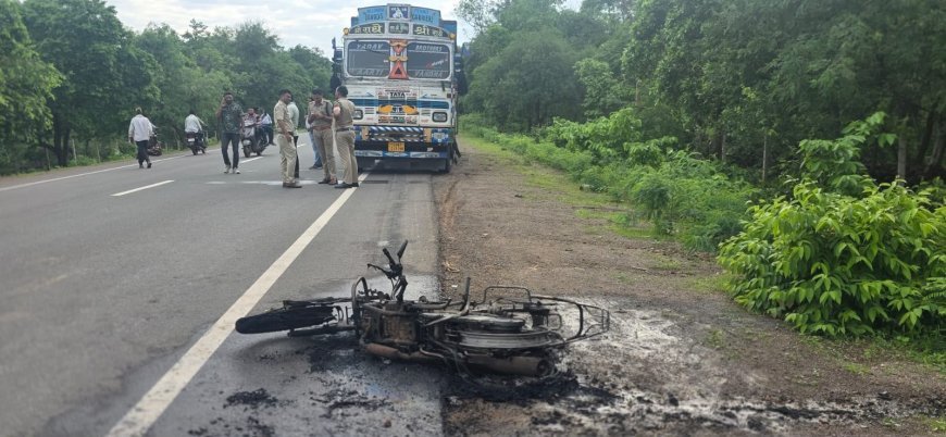 फ्रेंडशिप डे पर बालोद में दर्दनाक सड़क हादसा, दो दोस्तों की मौत, तीन युवक गंभीर घायल