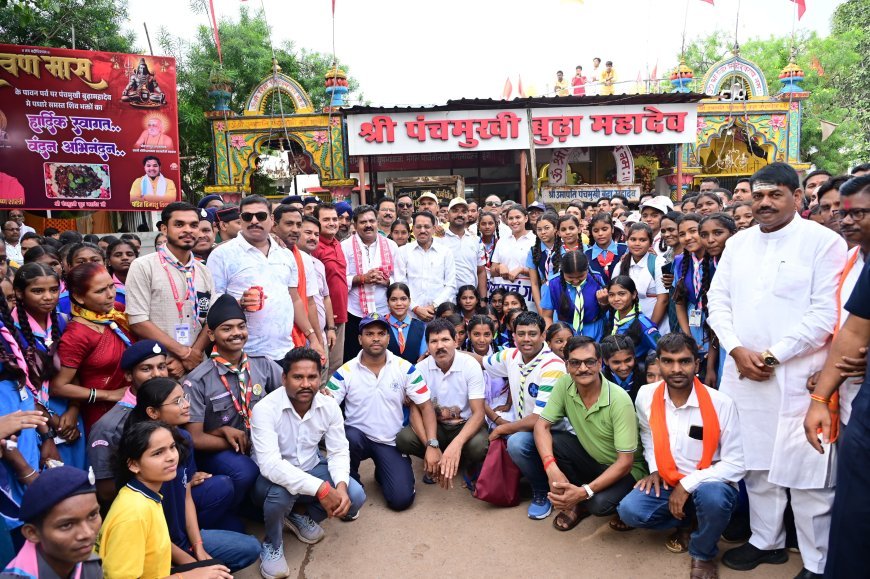 18 किमी भोरमदेव पदयात्रा का शुभारंभ, उप मुख्यमंत्री विजय शर्मा शिवभक्तों के साथ हुए शामिल