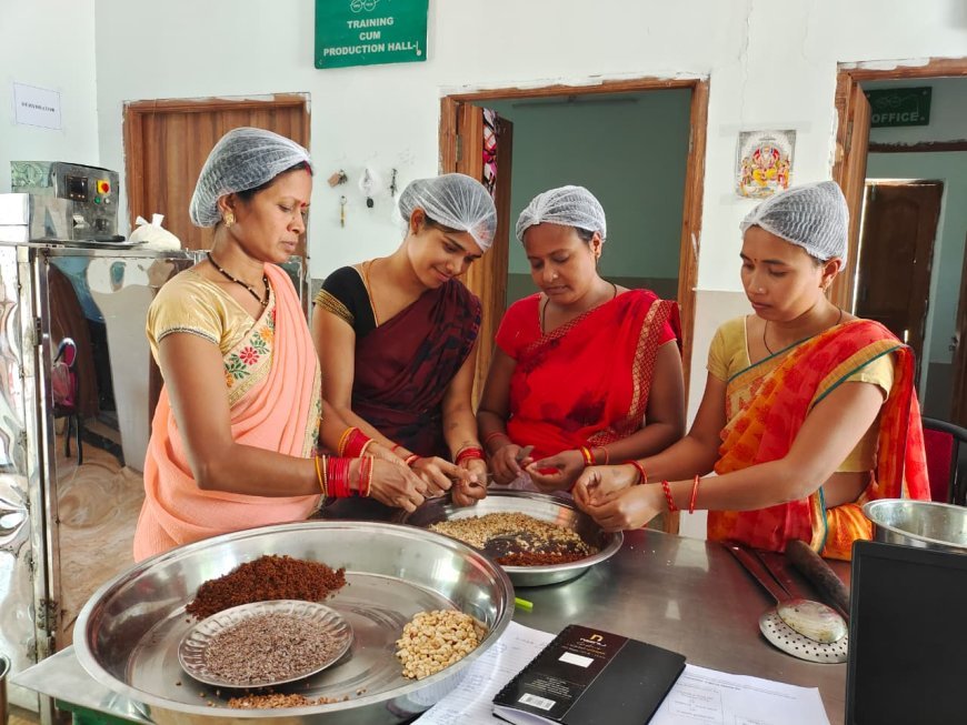 महुआ से बदली महिलाओं की तकदीर, वन धन योजना ने दिलाई आत्मनिर्भरता और रोजगार की नई पहचान