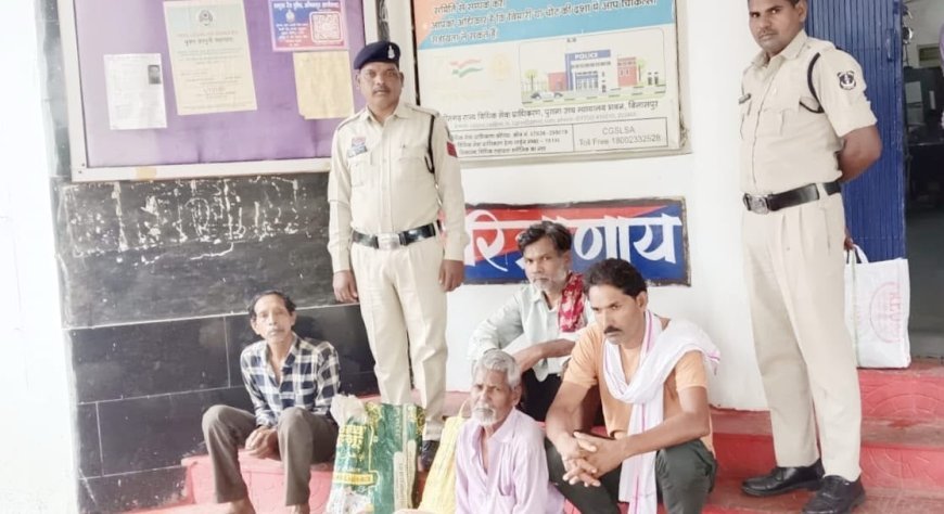 बरतुंगा जंगल से 34 लीटर अवैध महुआ शराब जब्त, मुख्य विक्रेता समेत चार आरोपी गिरफ्तार