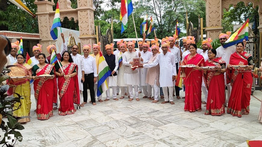 जैन बंधुओं ने लिया 59वें प्रशिक्षण शिविर का धर्मध्वज, 2027 में छिंदवाड़ा में होगा भव्य आयोजन