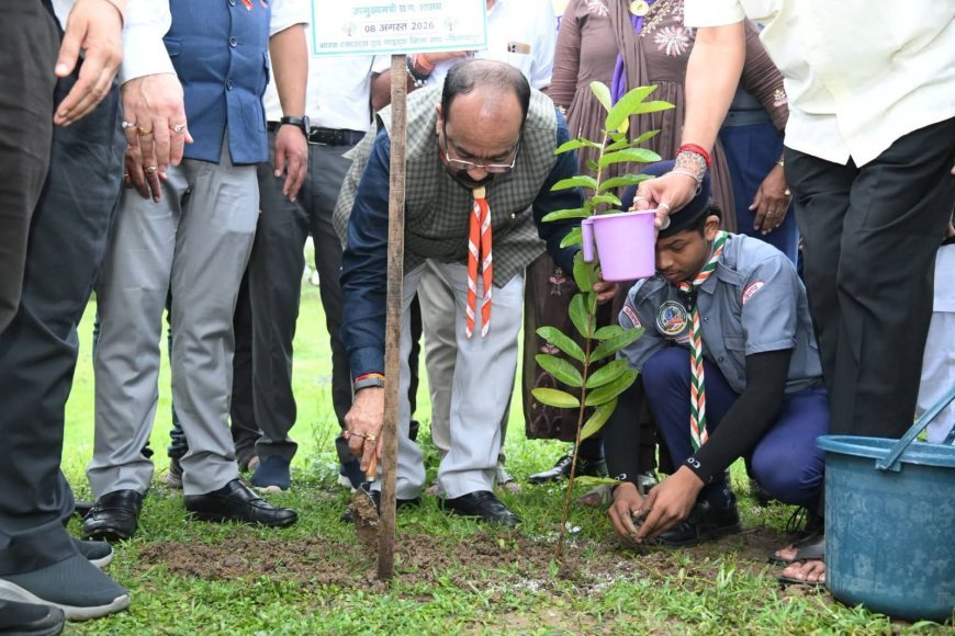 उप मुख्यमंत्री अरुण साव ने किया पौधारोपण, बोले- हरियाली बढ़ेगी तो पर्यावरण भी स्वस्थ और सुंदर बनेगा